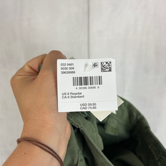 AMERICAN EAGLE NWT Dreamy Drape Super High Rise‎ Baggy Wide Leg Cargo Green Sz 6 - Picture 6 of 6